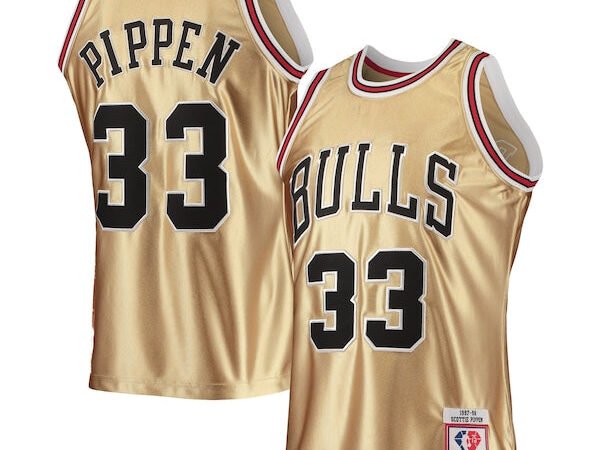 Scottie Pippen Chicago Bulls 75th Anniversary 1997/98 Hardwood Classics Swingman Jersey - Gold