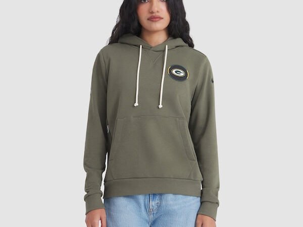 Green Bay Packers Nike Women's 2025 Salute to Service Sideline Standard Issue Dri-FIT Hoodie - Olive