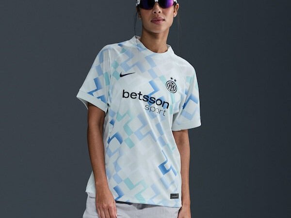 Inter Milan Nike Women's 2025/26 Away Replica Jersey - Aqua