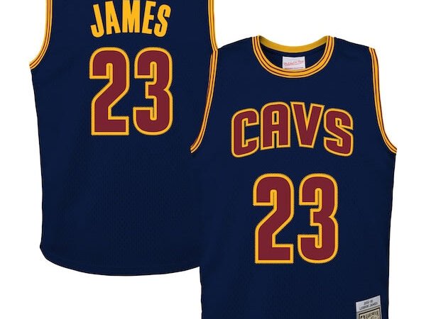 LeBron James Cleveland Cavaliers  Youth 2008/09 Hardwood Classics Swingman Jersey - Navy