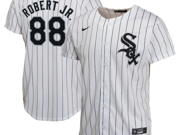 Luis Robert Jr. Chicago White Sox Nike Youth Home Player Game Jersey - White