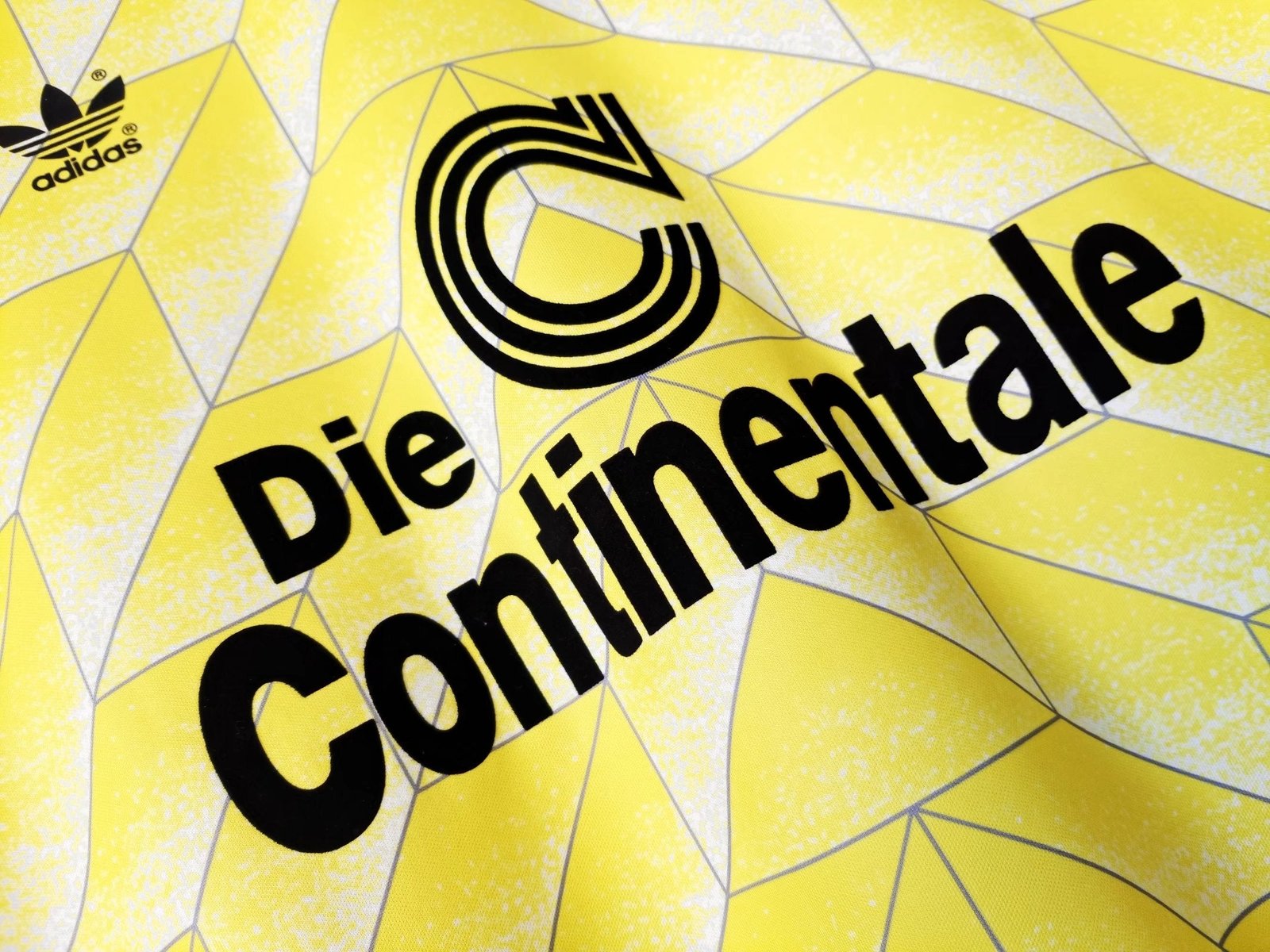 Borussia Dortmund 1988 Home Vintage Jersey