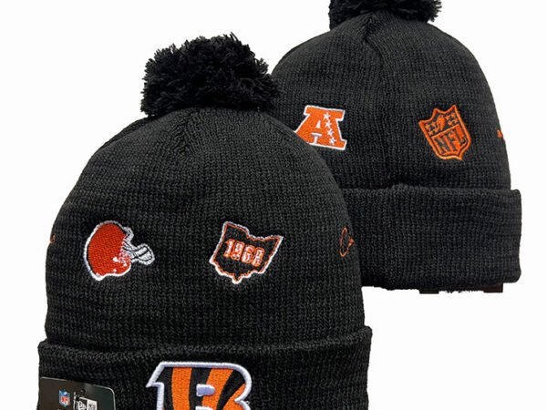 CINCINNATI BENGALS KNIT HAT