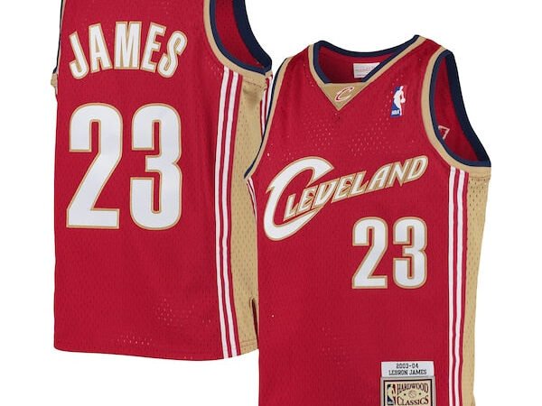 LeBron James Cleveland Cavaliers  Youth 2003-04 Hardwood Classics Swingman Jersey - Wine/Navy